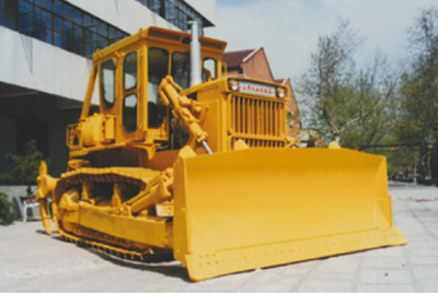 欧博abg推土机累计销量突破2000台；；；；；被国家经贸部批准为收支口自营权企业。。。