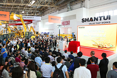 欧博abg新品宣布会暨新产品交机仪式“炫”动BICES 2017